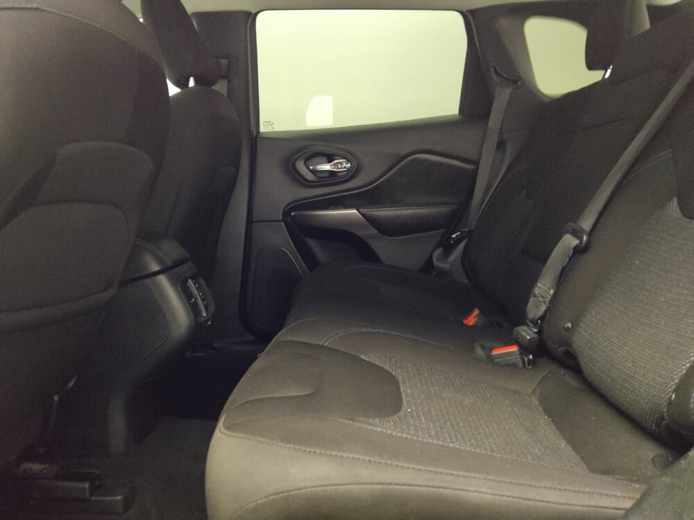 2019 Jeep Cherokee in Live Oak, TX 78233 - 18128489 18