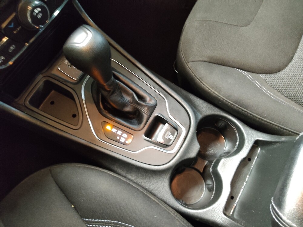 2019 Jeep Cherokee in Live Oak, TX 78233 - 18128489 26