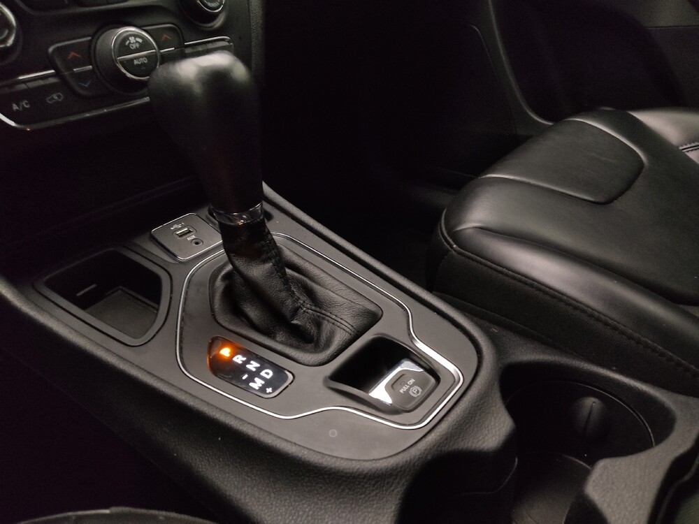 2020 Jeep Cherokee in Albuquerque, NM 87113 - 18128492 26