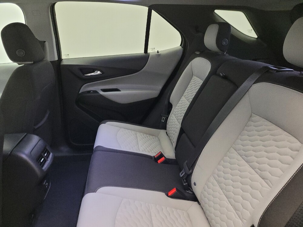 2020 Chevrolet Equinox in Glendale, AZ 85301 - 18128498 18