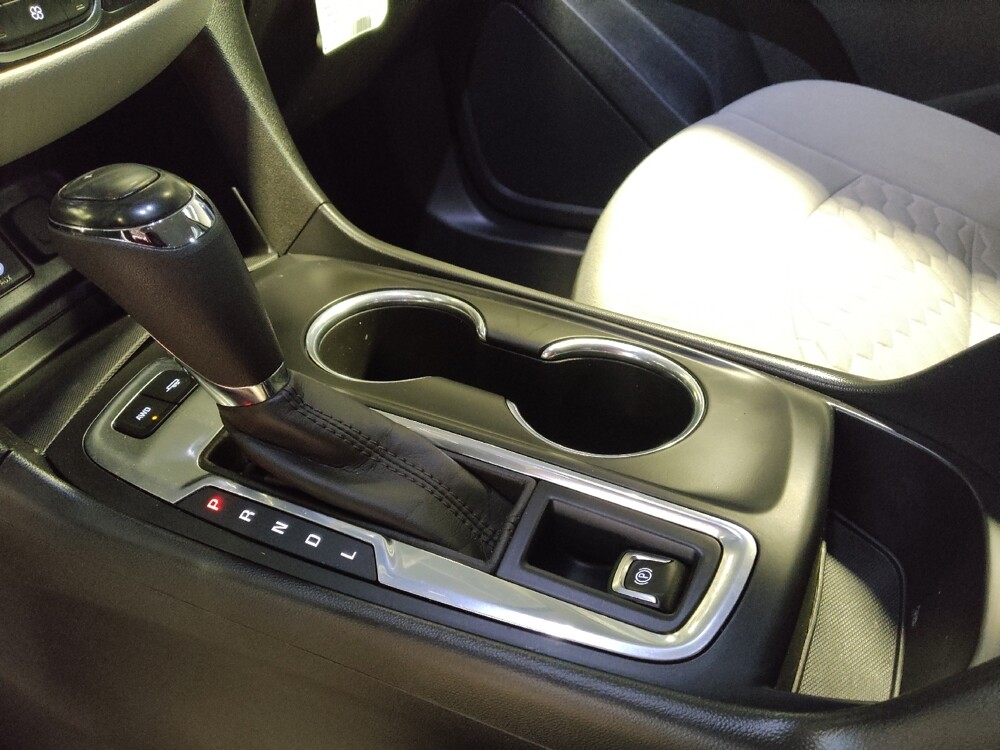 2020 Chevrolet Equinox in Glendale, AZ 85301 - 18128498 26