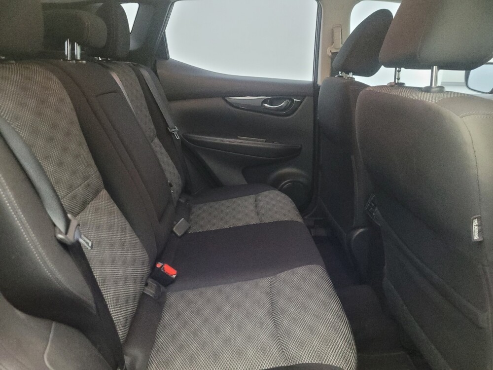 2017 Nissan Rogue Sport in Glendale, AZ 85301 - 18128499 21