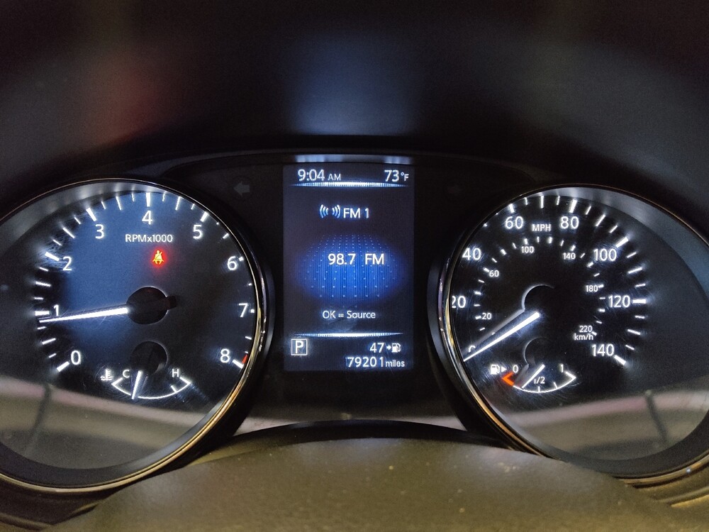 2017 Nissan Rogue Sport in Glendale, AZ 85301 - 18128499 23