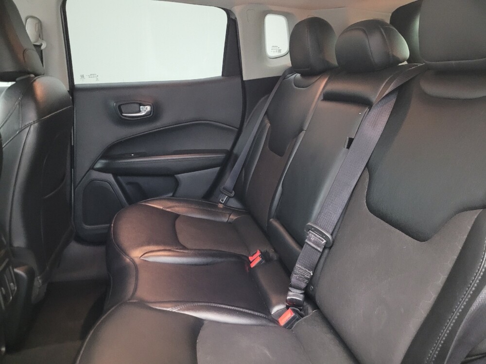 2021 Jeep Compass in Glendale, AZ 85301 - 18128500 18