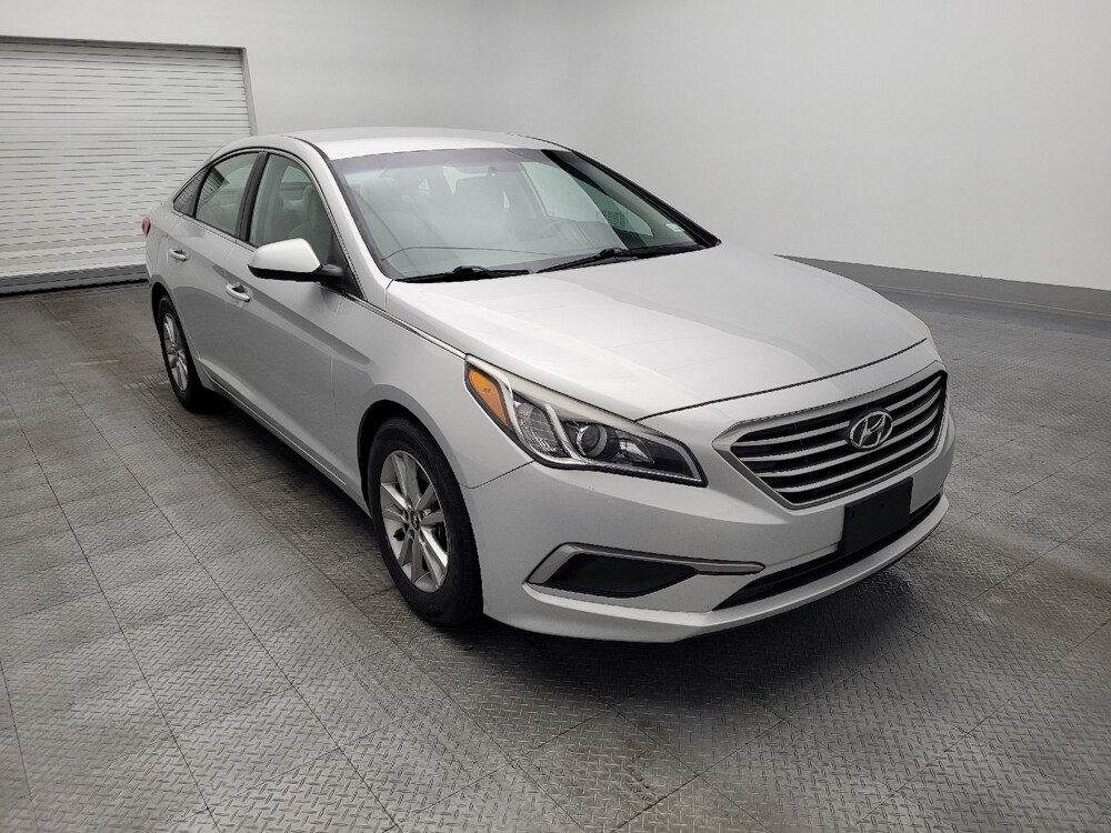 2017 Hyundai Sonata in Jacksonville, FL 32210 - 18128506 13