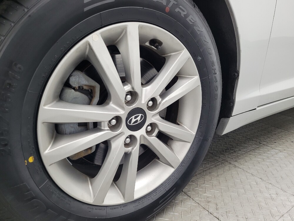 2017 Hyundai Sonata in Jacksonville, FL 32210 - 18128506 31