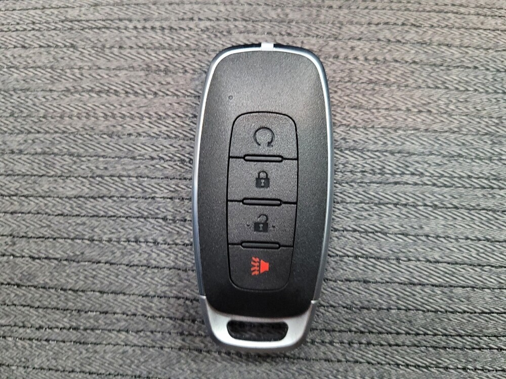 2023 Nissan Rogue in Las Vegas, NV 89104 - 18128513 32