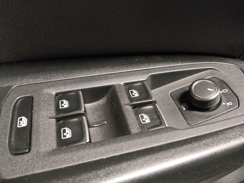 2018 Volkswagen Atlas in Fayetteville, NC 28304 - 18128517 27