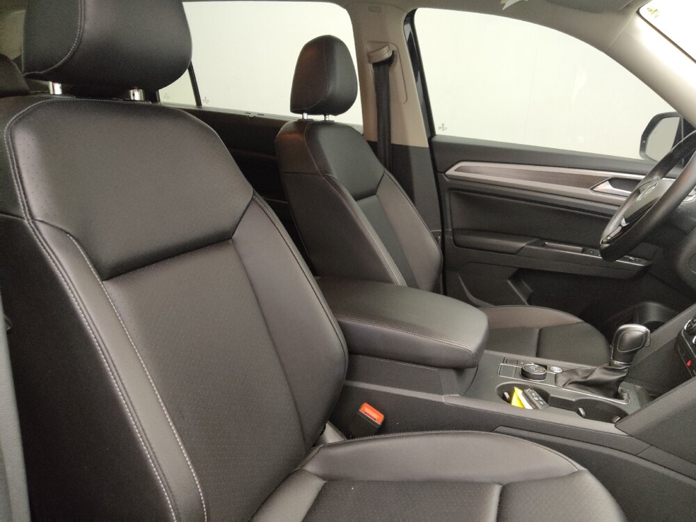 2018 Volkswagen Atlas in Fayetteville, NC 28304 - 18128517 21