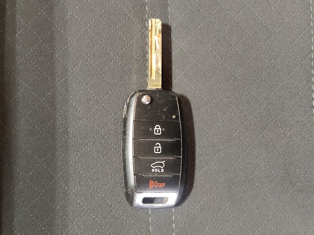 2019 Kia Sorento in Miami, FL 33157 - 18128519 32