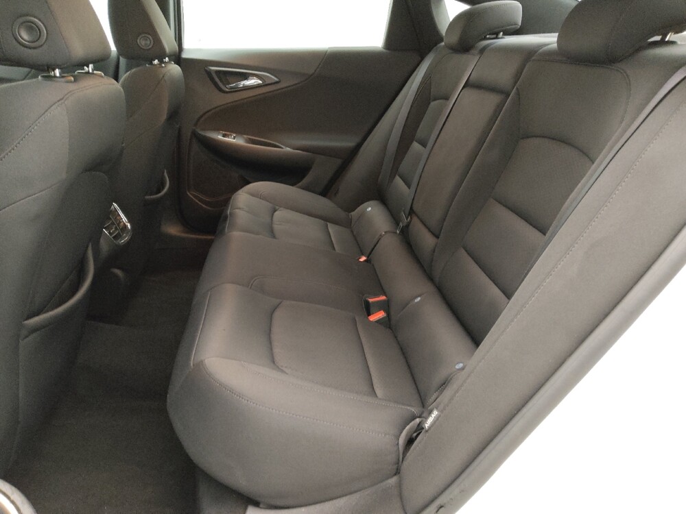 2019 Chevrolet Malibu in Miami, FL 33157 - 18128520 18