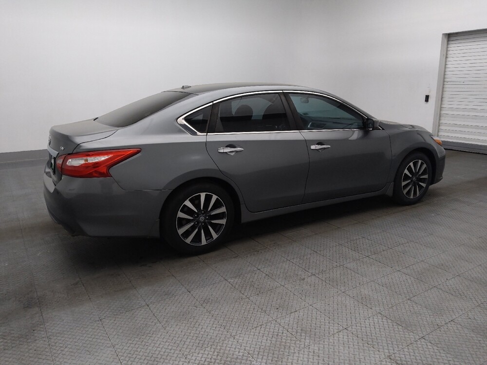 2016 Nissan Altima in Savannah, GA 31419 - 18128523 10