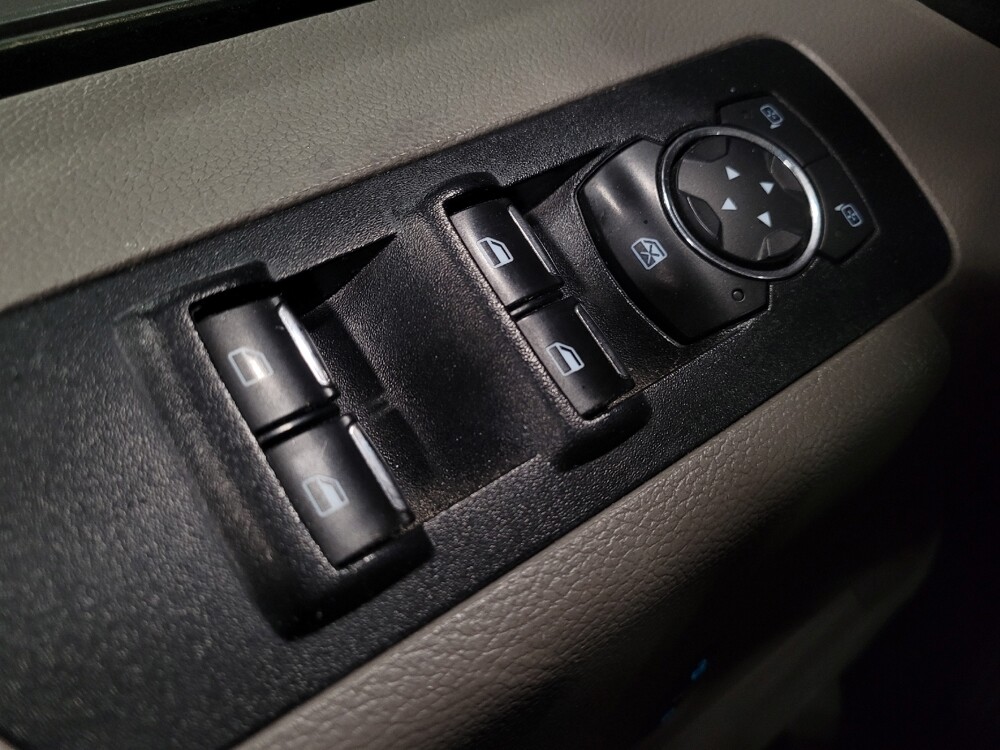 2018 Ford F150 in Jacksonville, FL 32225 - 18128528 27