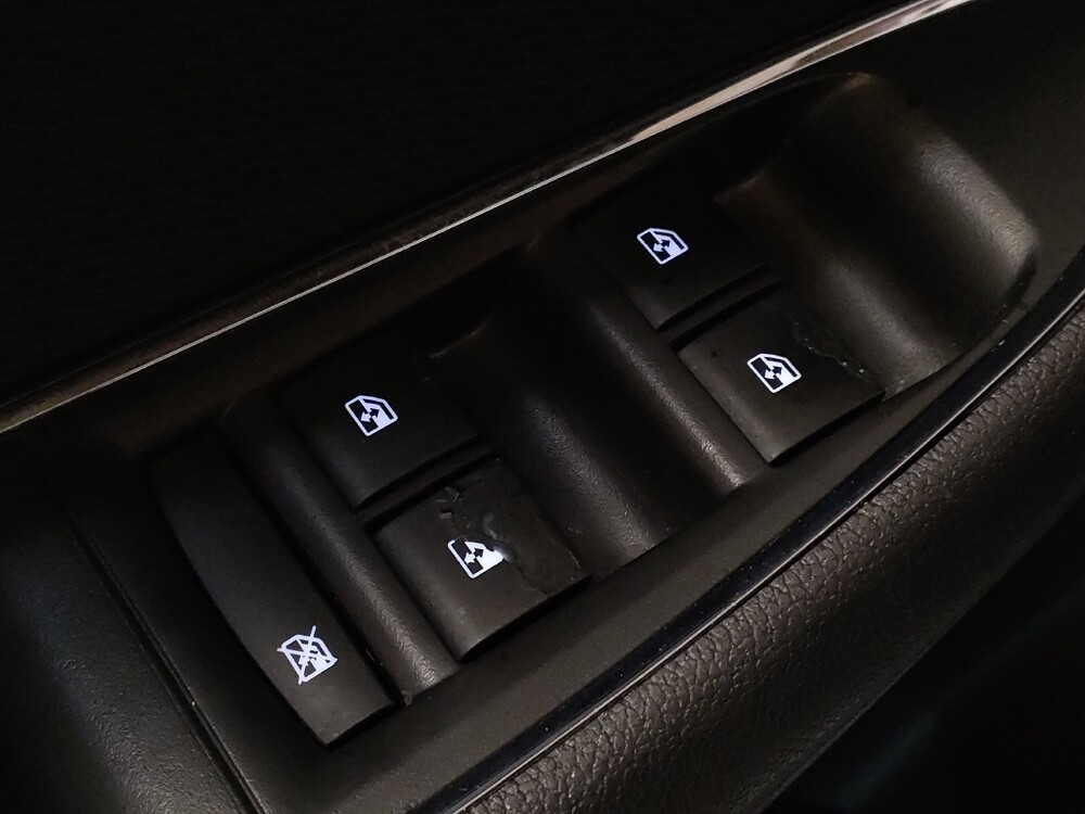 2018 Chevrolet Cruze in Mobile, AL 36606 - 18128532 27