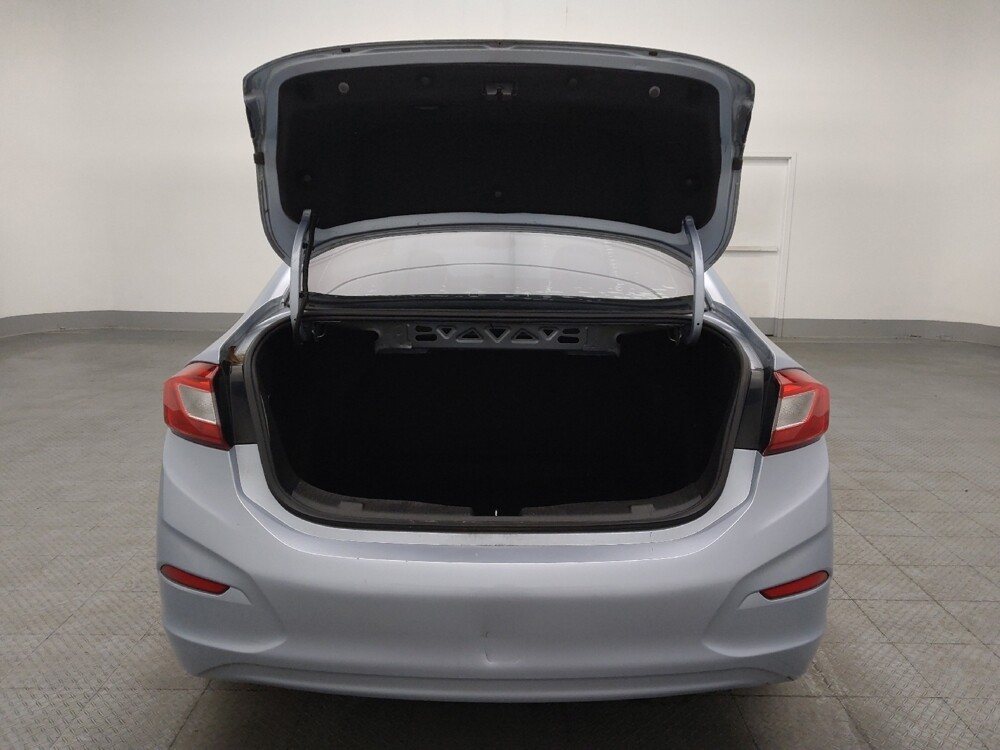 2018 Chevrolet Cruze in Mobile, AL 36606 - 18128532 29