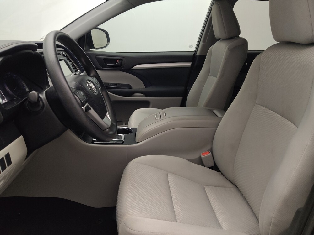 2019 Toyota Highlander in Kissimmee, FL 34744 - 18128539 17