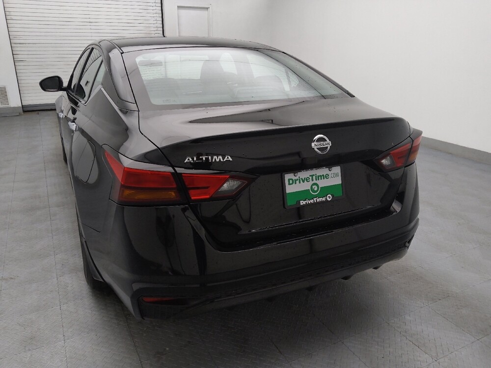 2022 Nissan Altima in Raleigh, NC 27604 - 18128541 6