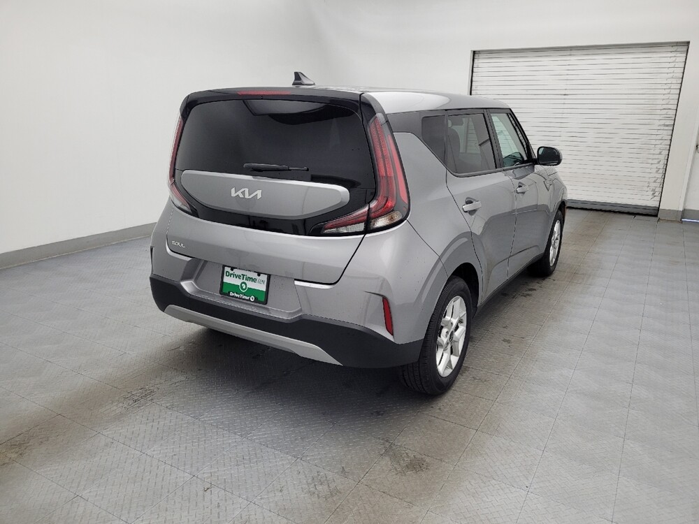 2024 Kia Soul in Fayetteville, NC 28304 - 18128542 9