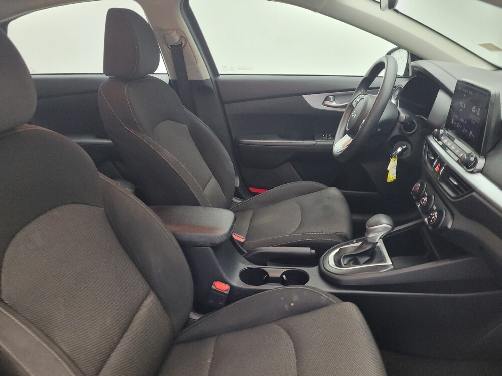 2024 Kia Forte in Raleigh, NC 27604 - 18128547 21