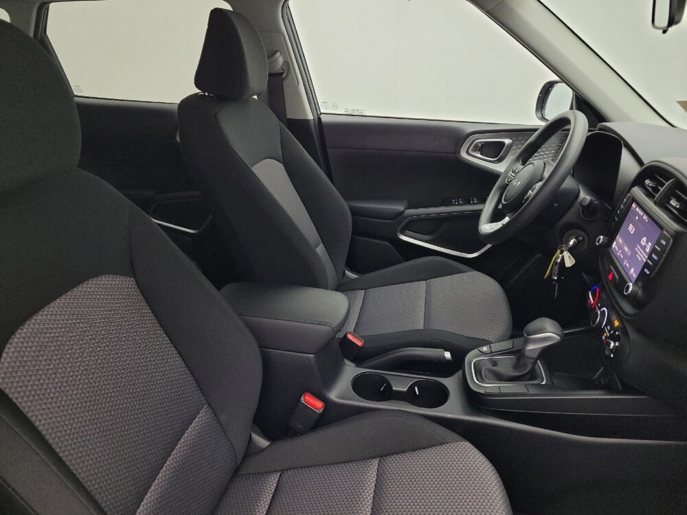 2025 Kia Soul in Raleigh, NC 27604 - 18128548 21