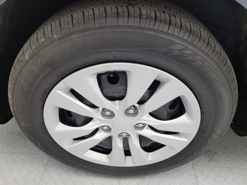 2025 Kia Soul in Raleigh, NC 27604 - 18128548 31