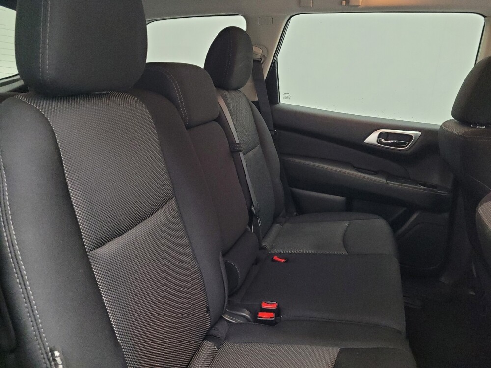 2019 Nissan Pathfinder in Greensboro, NC 27407 - 18128549 19