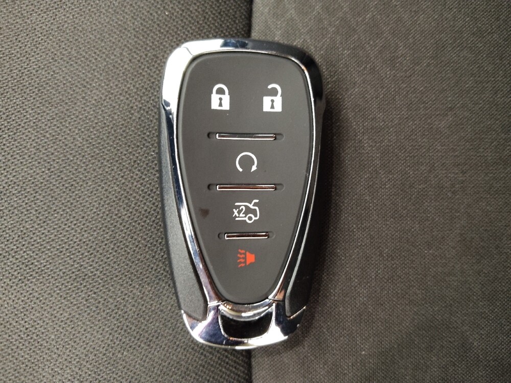 2022 Chevrolet Malibu in Denver, CO 80012 - 18128562 32