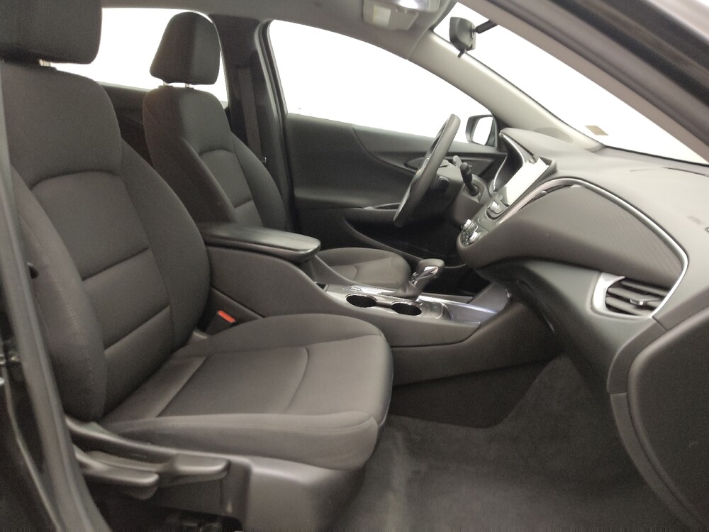 2022 Chevrolet Malibu in Denver, CO 80012 - 18128562 21