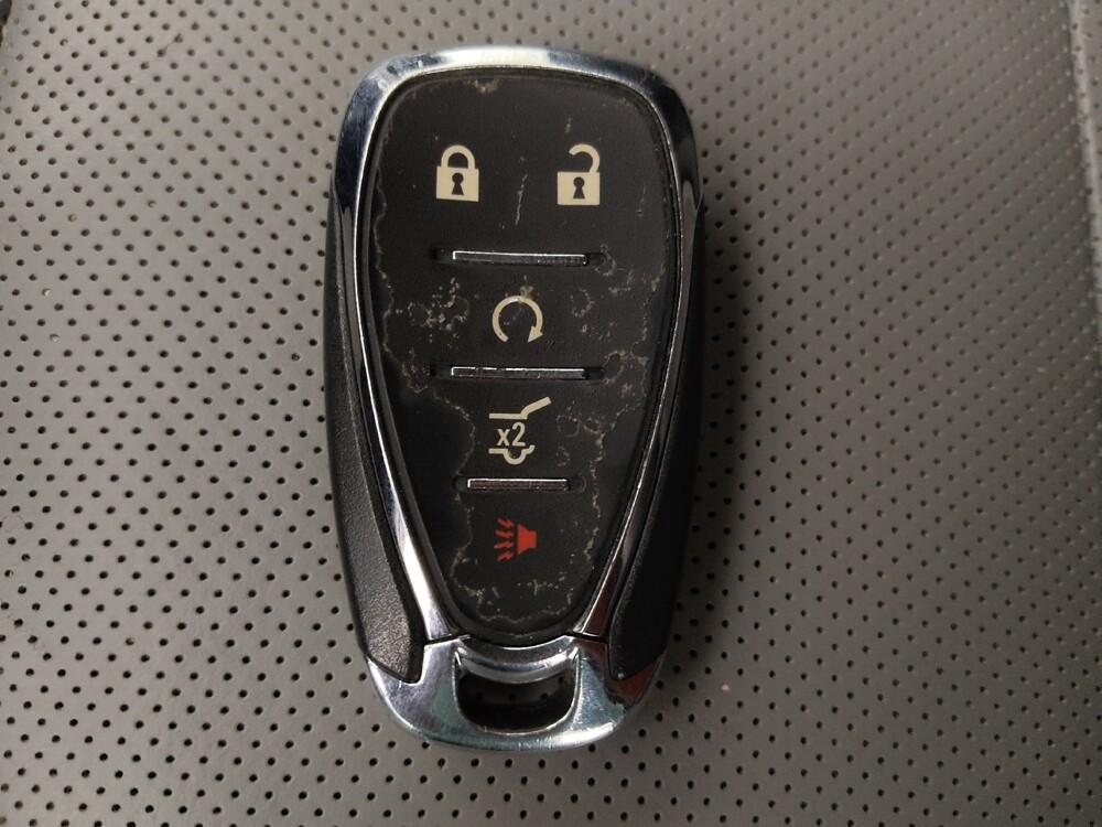 2018 Chevrolet Equinox in Lakewood, CO 80215 - 18128564 32