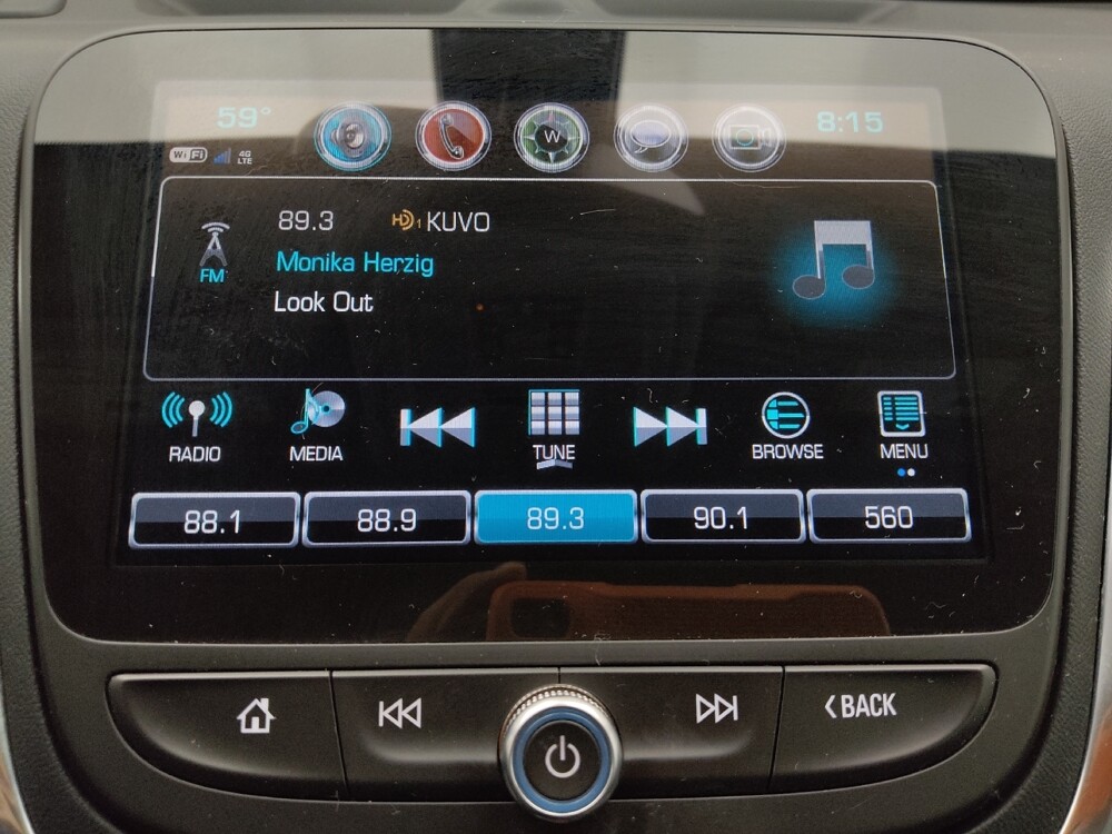 2018 Chevrolet Equinox in Lakewood, CO 80215 - 18128564 25