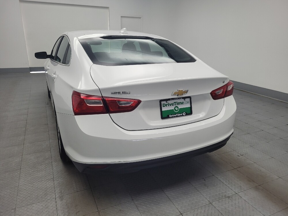2018 Chevrolet Malibu in Antioch, TN 37013 - 18128569 6