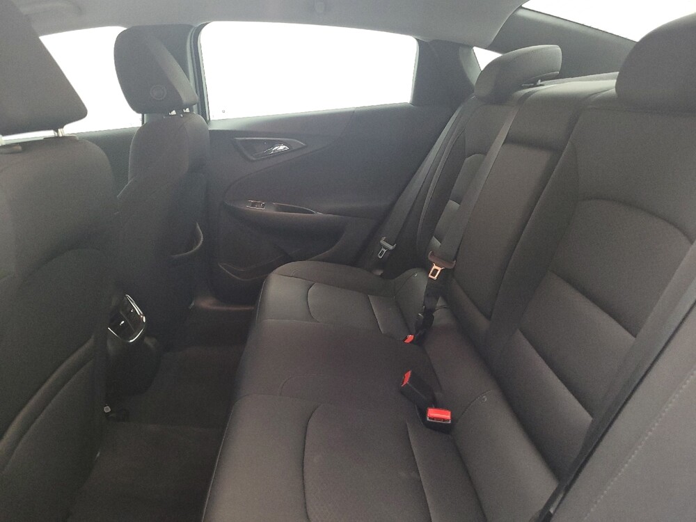 2018 Chevrolet Malibu in Antioch, TN 37013 - 18128569 18