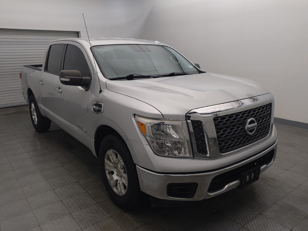 2017 Nissan Titan in Tyler, TX 75701 - 18128582 13
