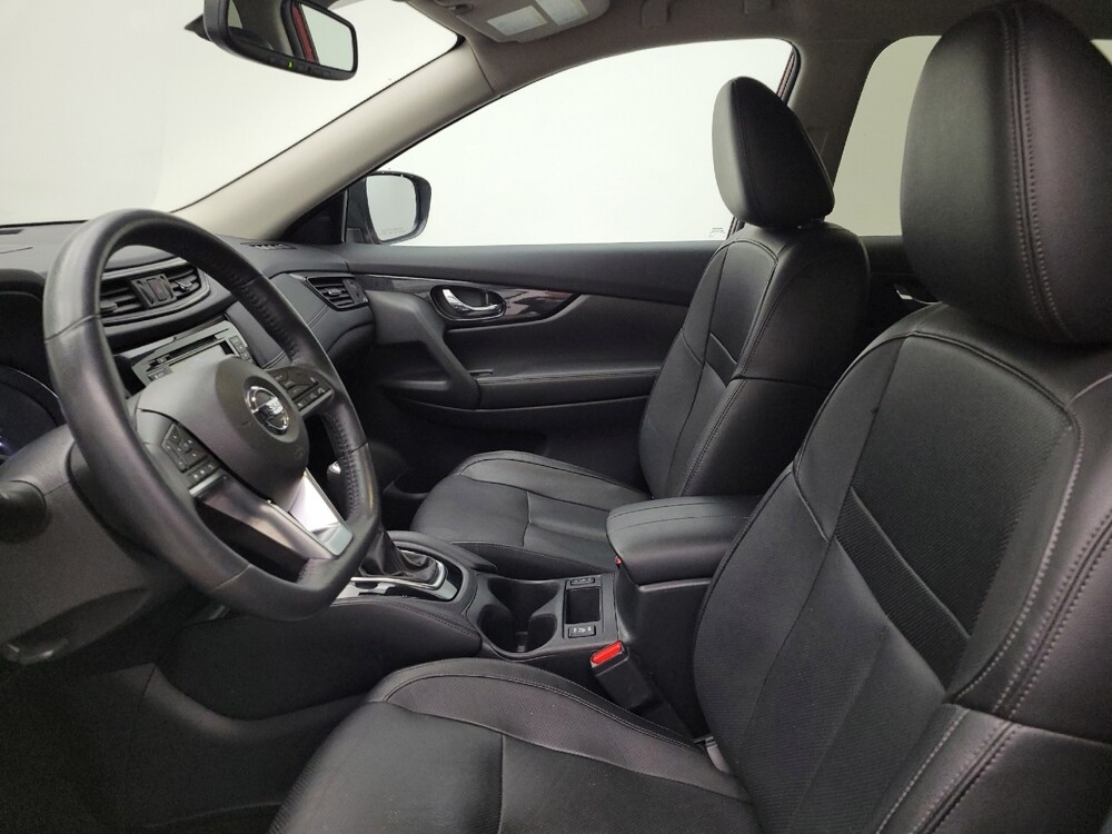 2018 Nissan Rogue in Toledo, OH 43617 - 18128590 17