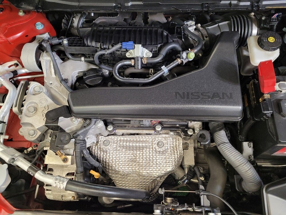 2018 Nissan Rogue in Toledo, OH 43617 - 18128590 30