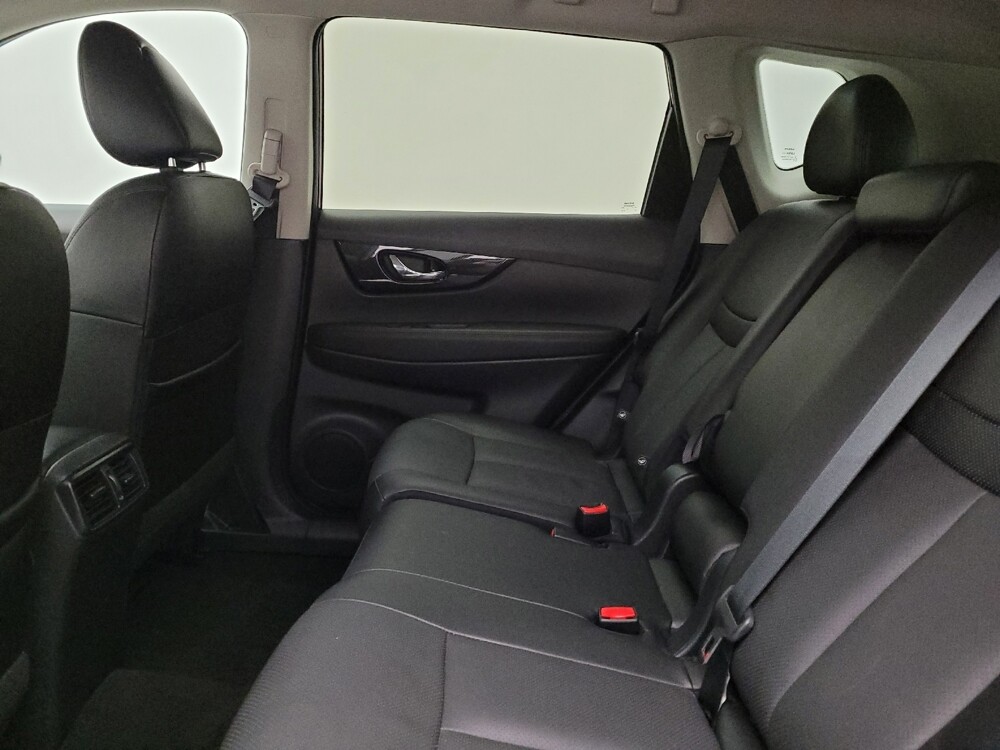 2018 Nissan Rogue in Toledo, OH 43617 - 18128590 18