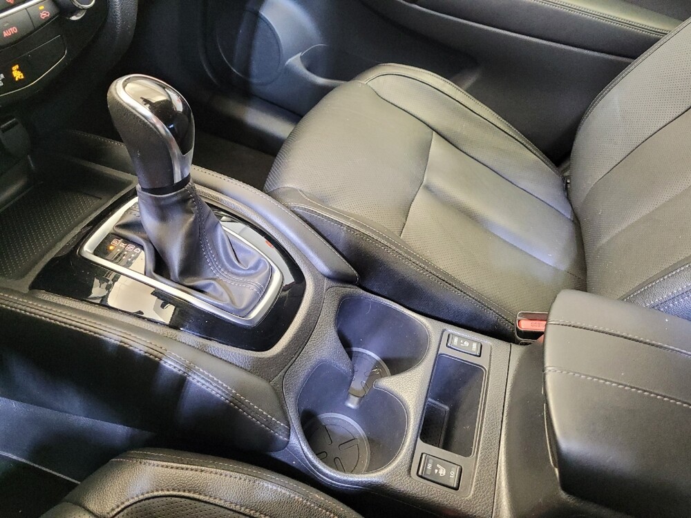 2018 Nissan Rogue in Toledo, OH 43617 - 18128590 26