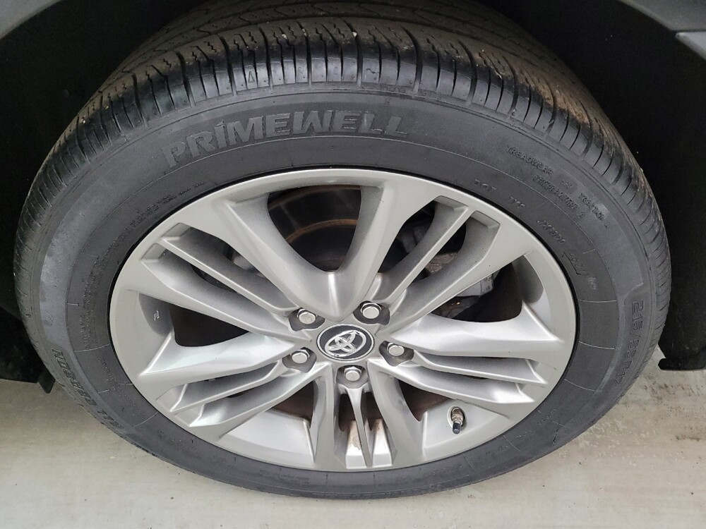 2017 Toyota Camry in Columbus, OH 43228 - 18128593 31