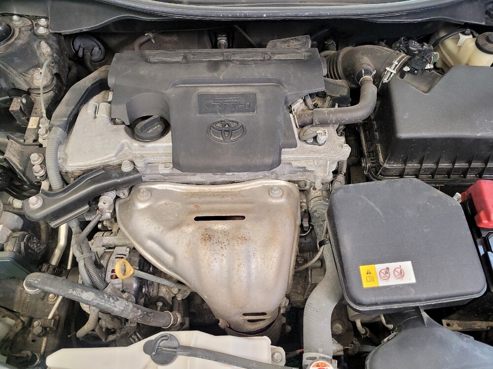 2017 Toyota Camry in Columbus, OH 43228 - 18128593 30