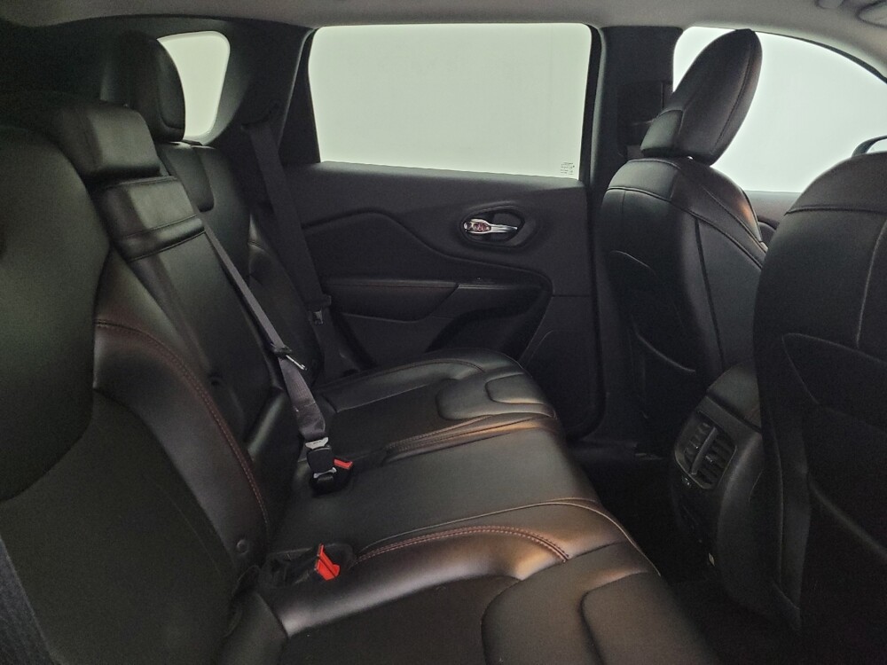 2019 Jeep Cherokee in Columbus, OH 43228 - 18128594 19