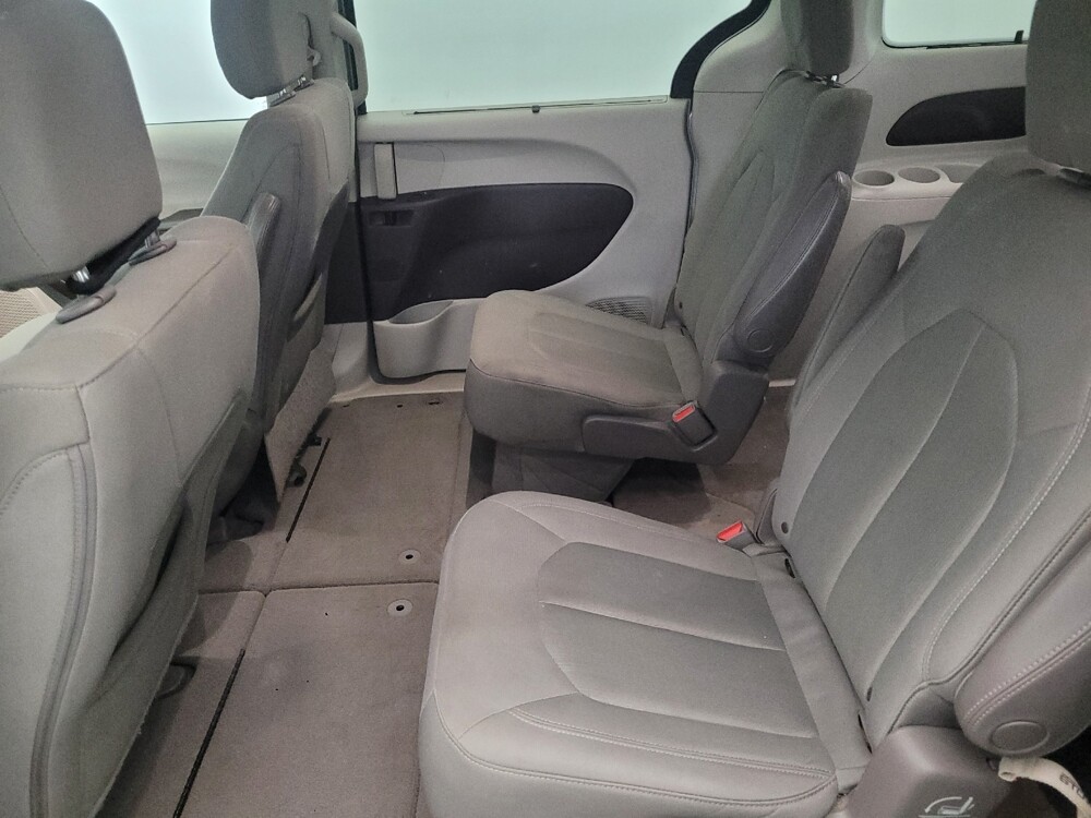 2017 Chrysler Pacifica in Glen Burnie, MD 21061 - 18128599 18