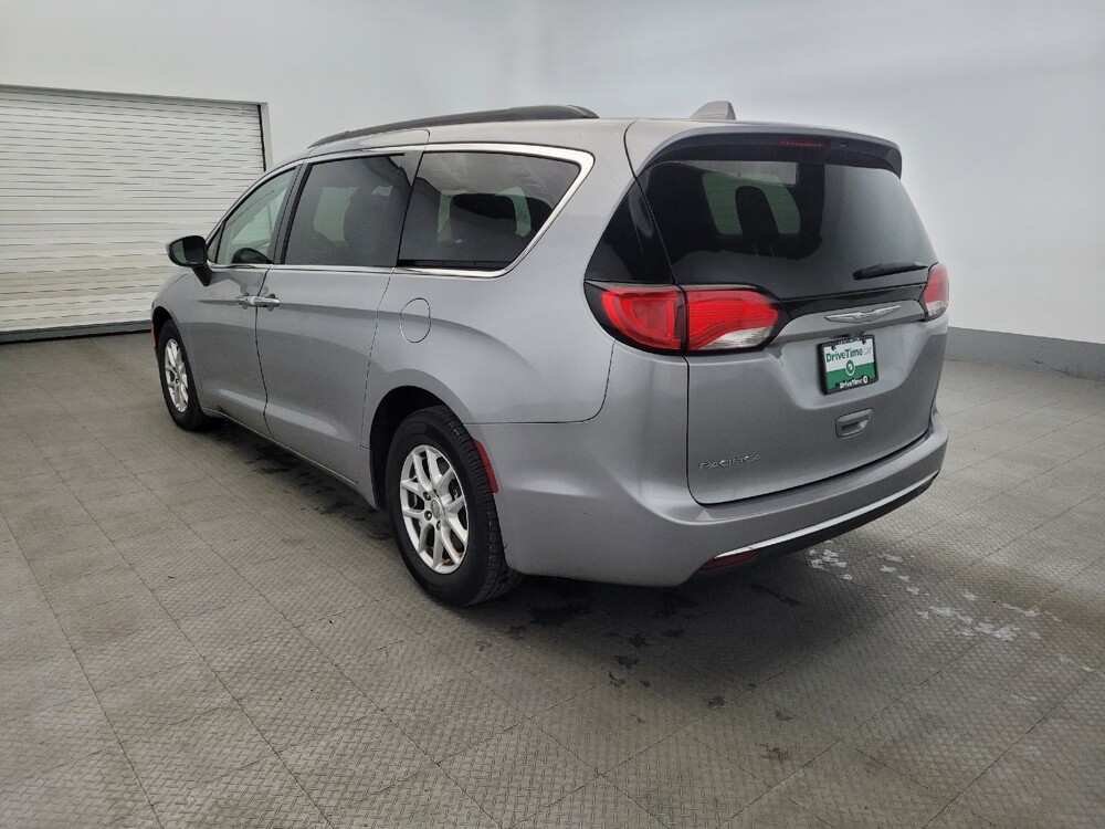 2017 Chrysler Pacifica in Glen Burnie, MD 21061 - 18128599 5