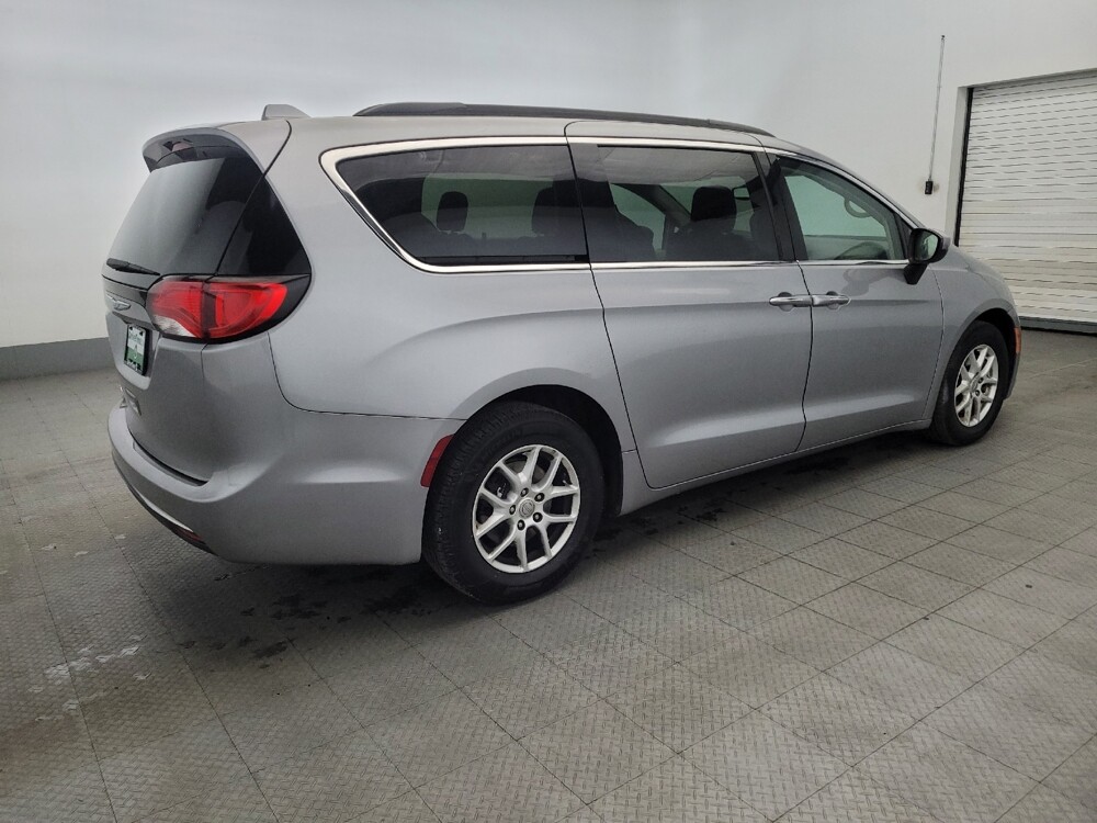 2017 Chrysler Pacifica in Glen Burnie, MD 21061 - 18128599 10