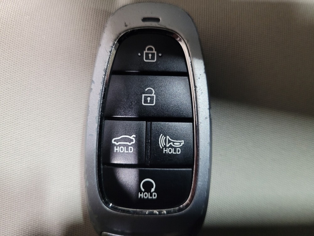 2023 Hyundai Sonata in New Castle, DE 19720 - 18128618 32