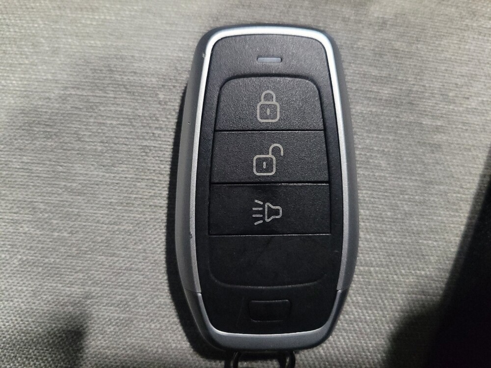 2022 Chevrolet Equinox in Pittsburgh, PA 15236 - 18128622 32