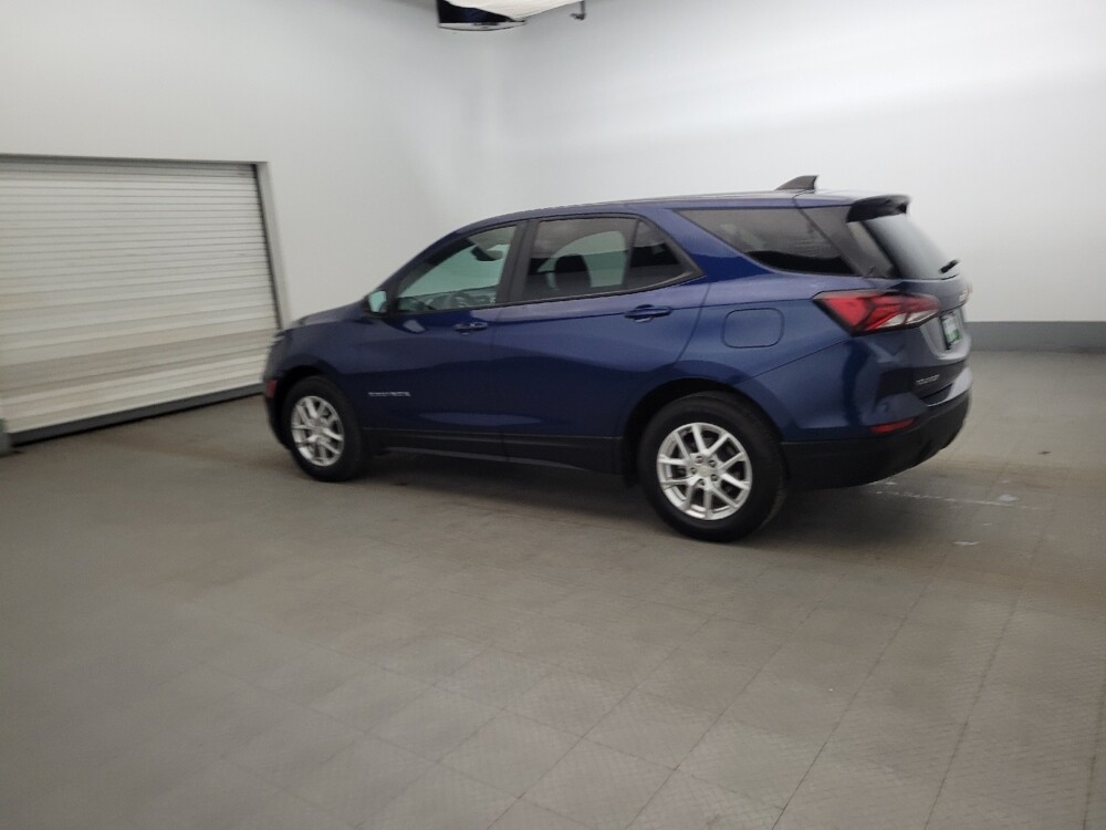 2022 Chevrolet Equinox in Pittsburgh, PA 15236 - 18128622 3
