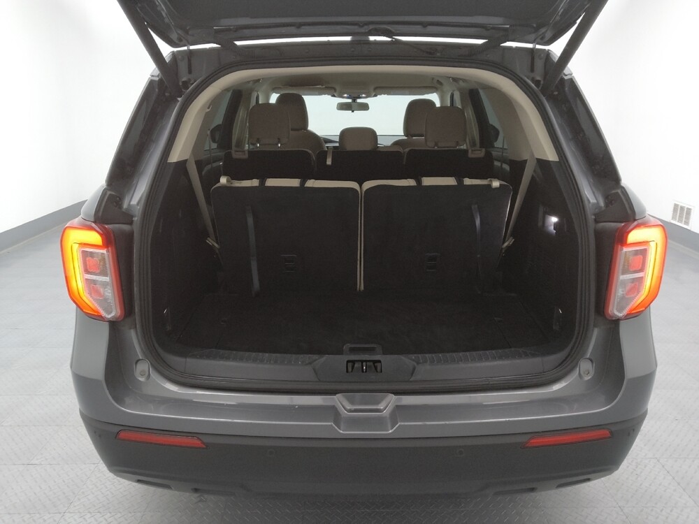 2021 Ford Explorer in Topeka, KS 66611 - 18128625 29