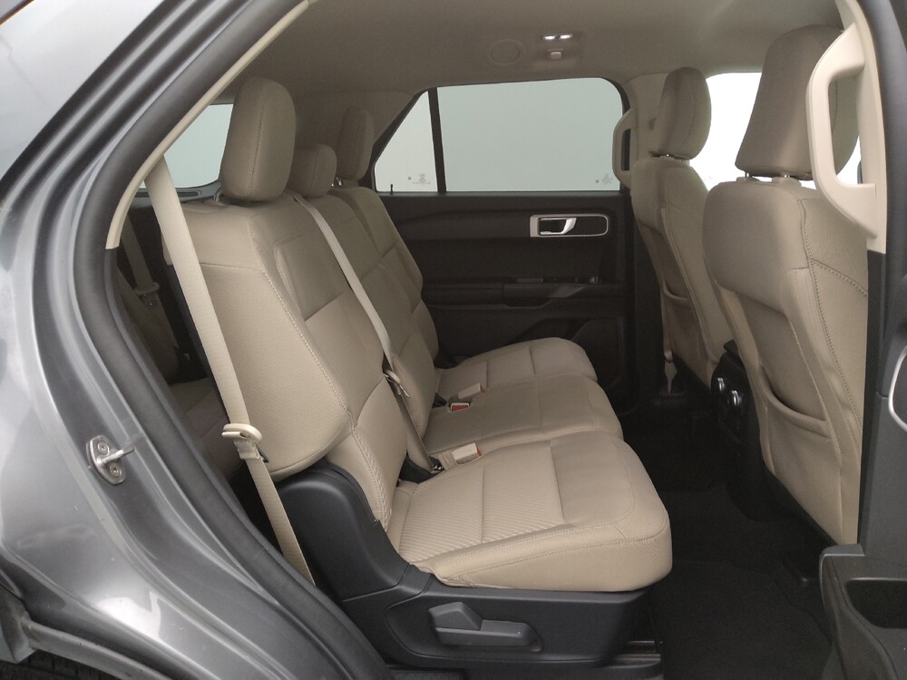 2021 Ford Explorer in Topeka, KS 66611 - 18128625 19