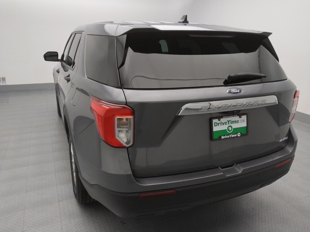 2021 Ford Explorer in Topeka, KS 66611 - 18128625 6
