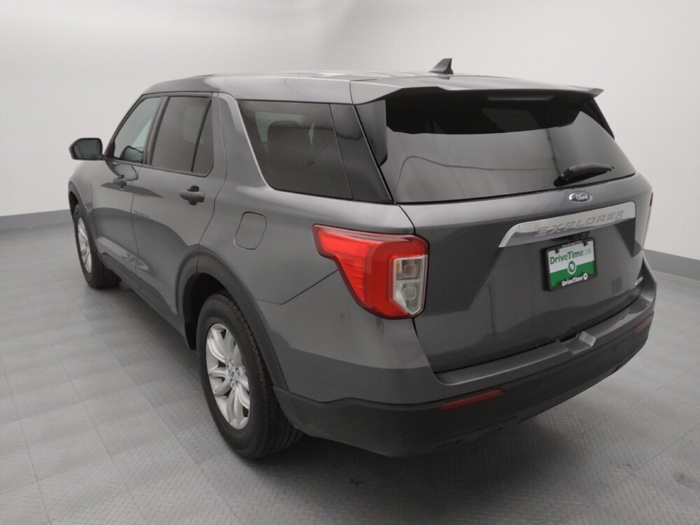 2021 Ford Explorer in Topeka, KS 66611 - 18128625 5